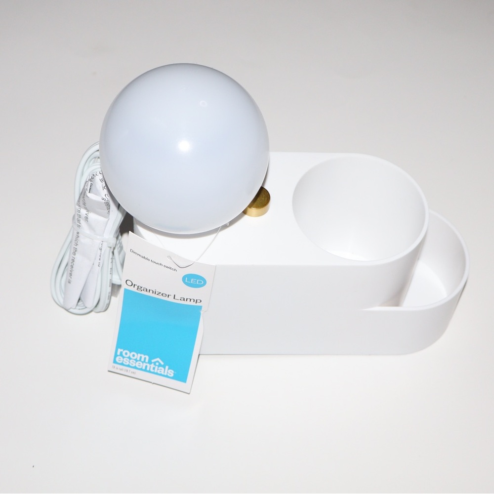 Room Essentials White Organizer Lamp Desk Clutter NWT Office Caddy Holder Shine